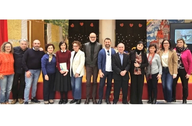 Niscemi. Progetto "Incontro con l’autore" all’I.C. 'G. Verga' con lo scrittore Salvatore Zafarana 